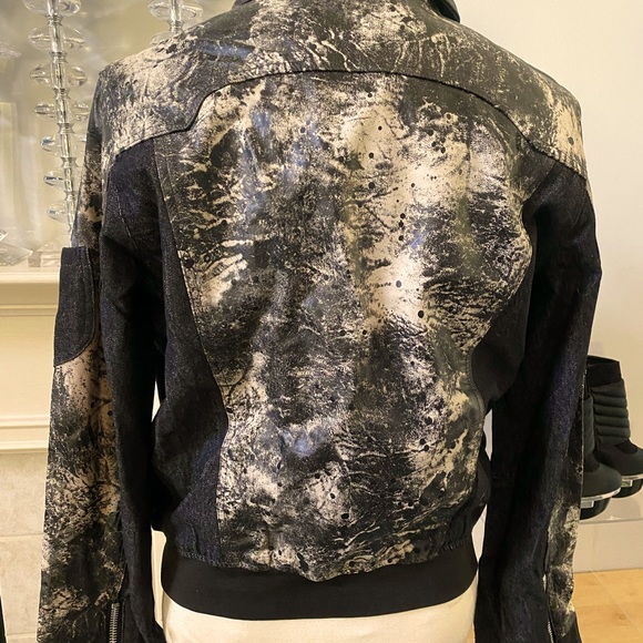 Jacket - Picture 2 of 3